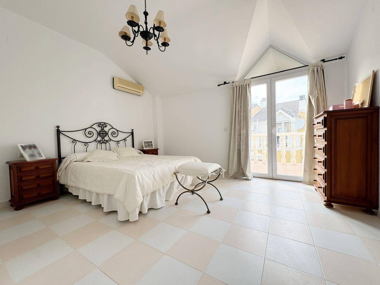 Adosado de 3 habitaciones en Dénia en venta con piscina - 420.000 € (Ref: 9341367)