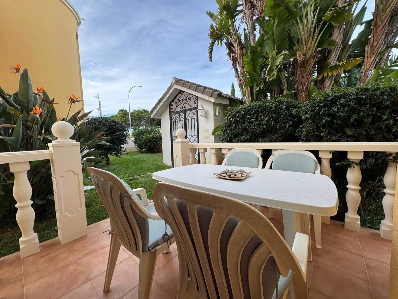 Adosado de 3 habitaciones en Dénia en venta con piscina - 420.000 € (Ref: 9341367)
