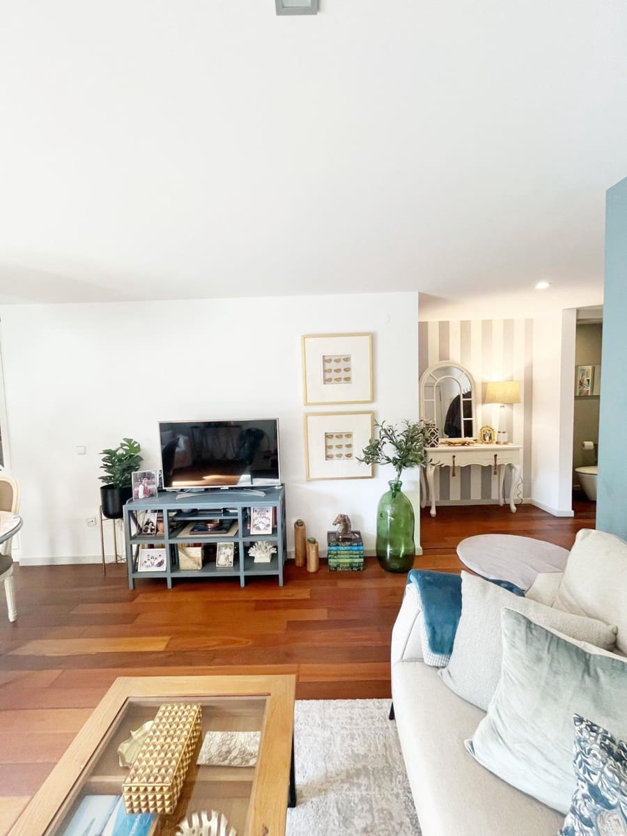 3 makuuhuone Asunto myytävänä paikassa Oliva - 185 000 € (Ref: 9344944)