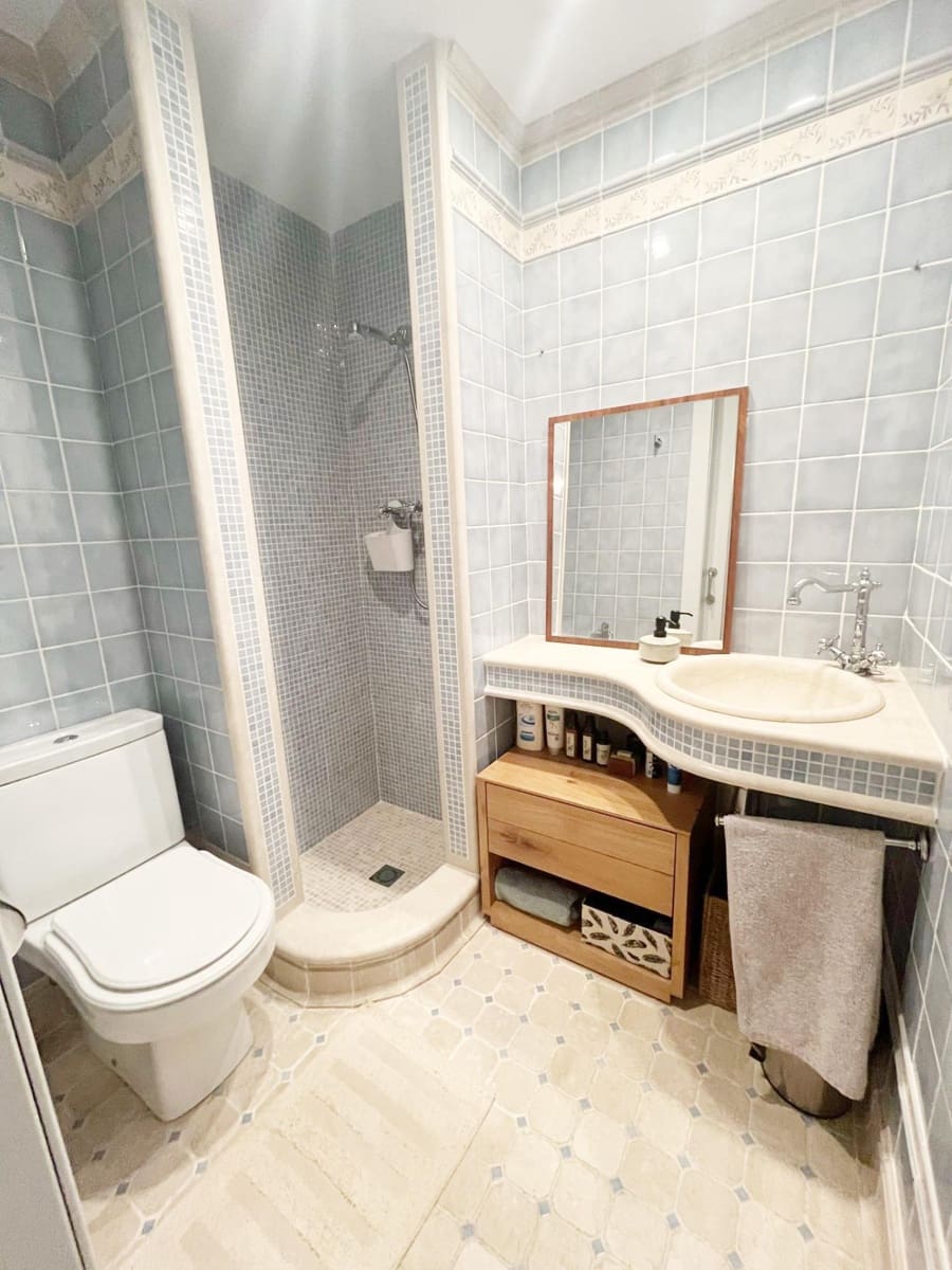 3 makuuhuone Asunto myytävänä paikassa Oliva - 185 000 € (Ref: 9344944)