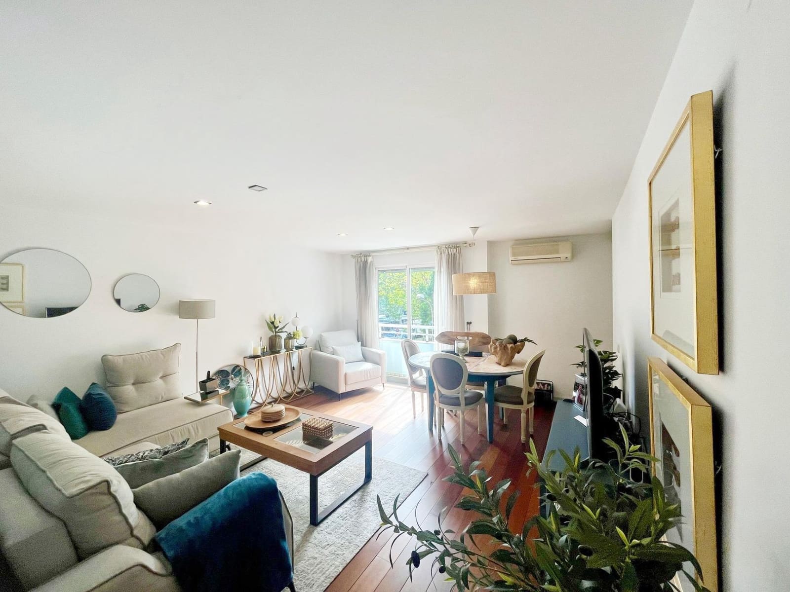 3 makuuhuone Asunto myytävänä paikassa Oliva - 185 000 € (Ref: 9344944)