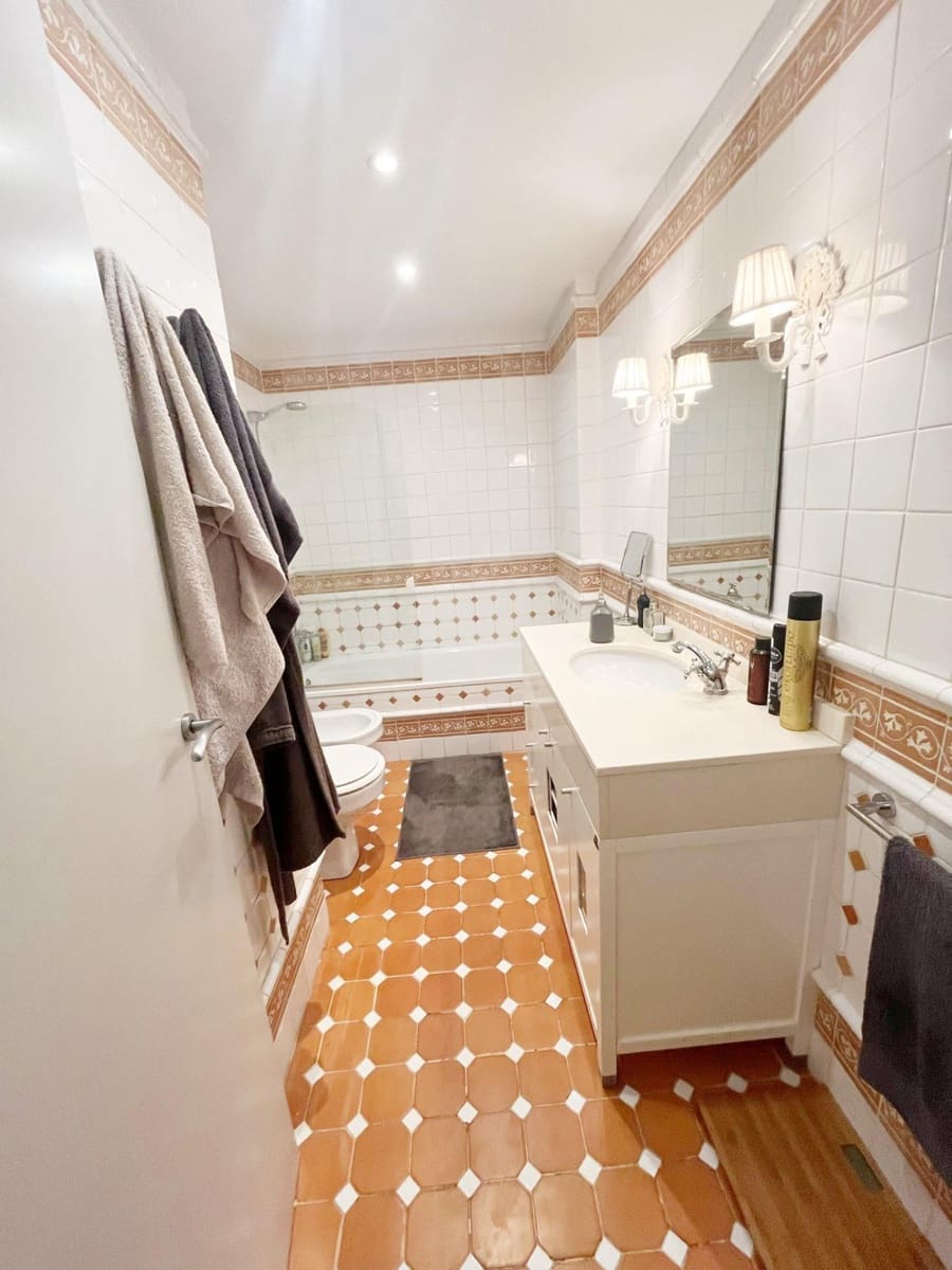 3 bedroom Flat for sale in Oliva - € 185,000 (Ref: 9344944)