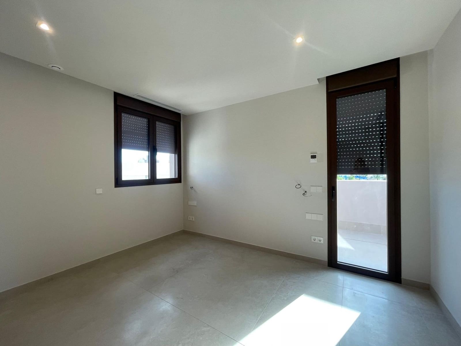 5 bedroom Villa for sale in Calpe / Calp with pool garage - € 1,550,000 (Ref: 9349385)