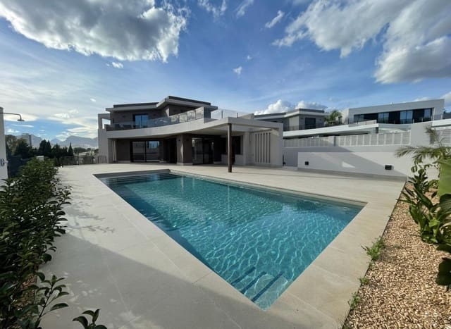 Chalet de 5 habitaciones en Cometa - Carrió, Calpe / Calp en venta con piscina garaje - 1.550.000 € (Ref: 9349385)