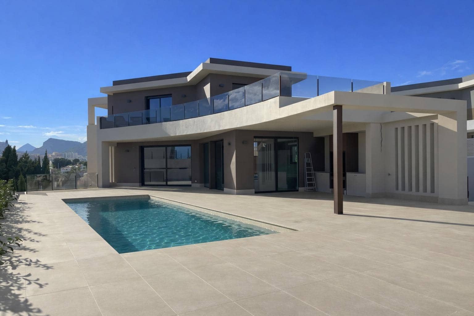 5 quarto Moradia para venda em Calpe / Calp com piscina garagem - 1 550 000 € (Ref: 9349385)