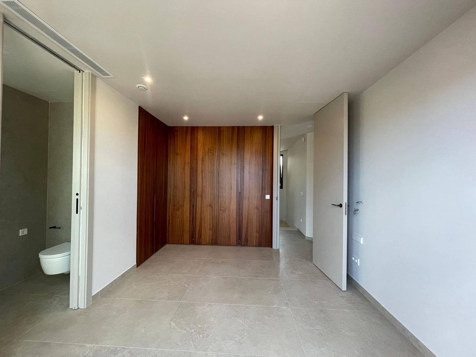 5 quarto Moradia para venda em Calpe / Calp com piscina garagem - 1 550 000 € (Ref: 9349385)