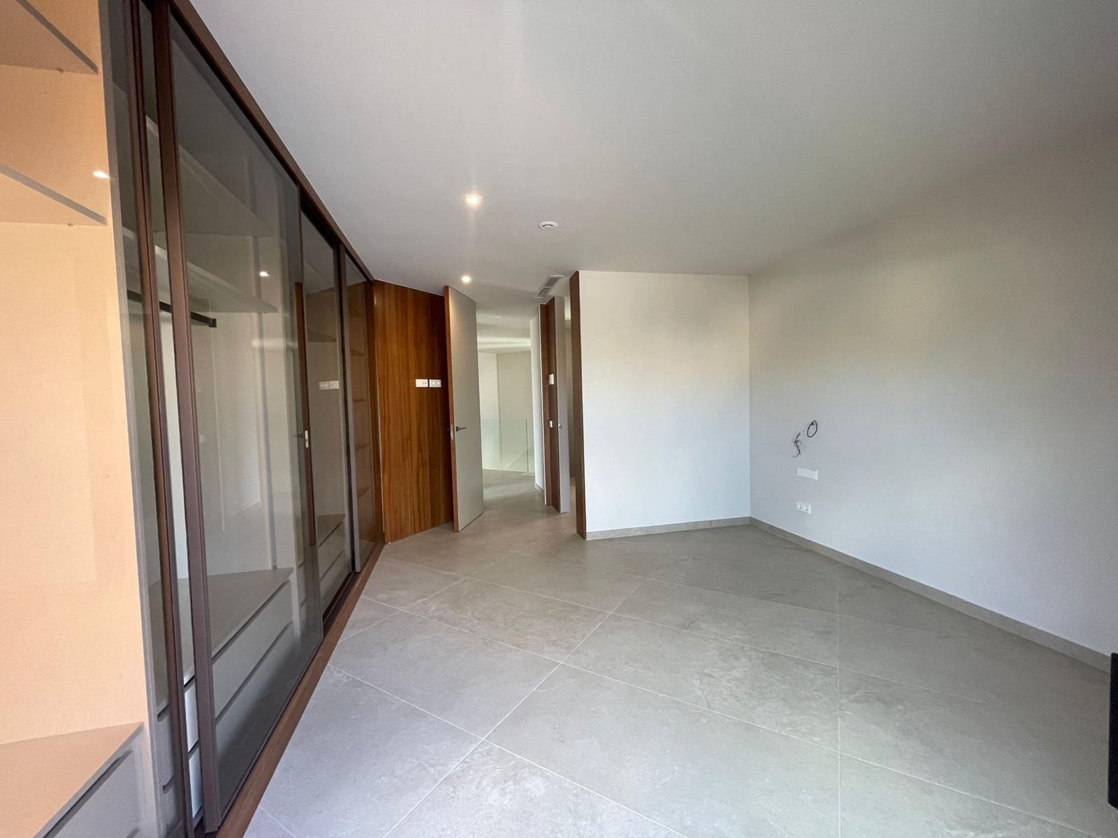 5 quarto Moradia para venda em Calpe / Calp com piscina garagem - 1 550 000 € (Ref: 9349385)