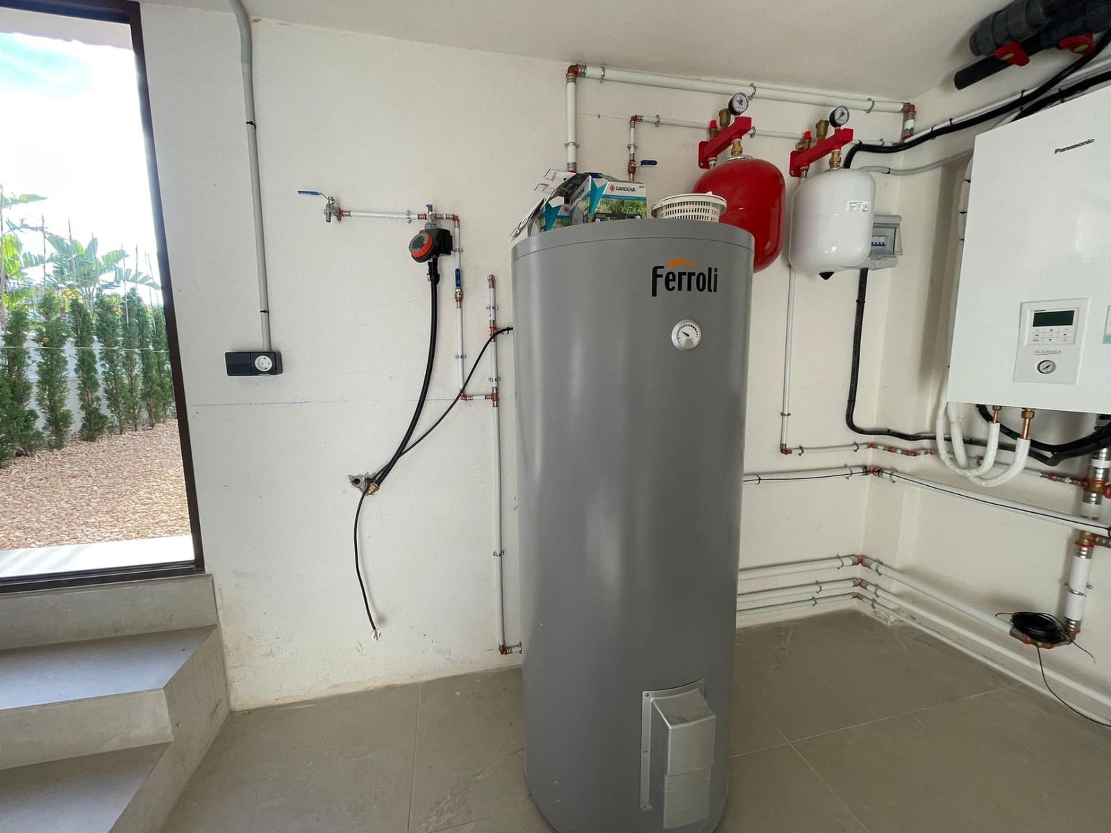 5 bedroom Villa for sale in Calpe / Calp with pool garage - € 1,550,000 (Ref: 9349385)