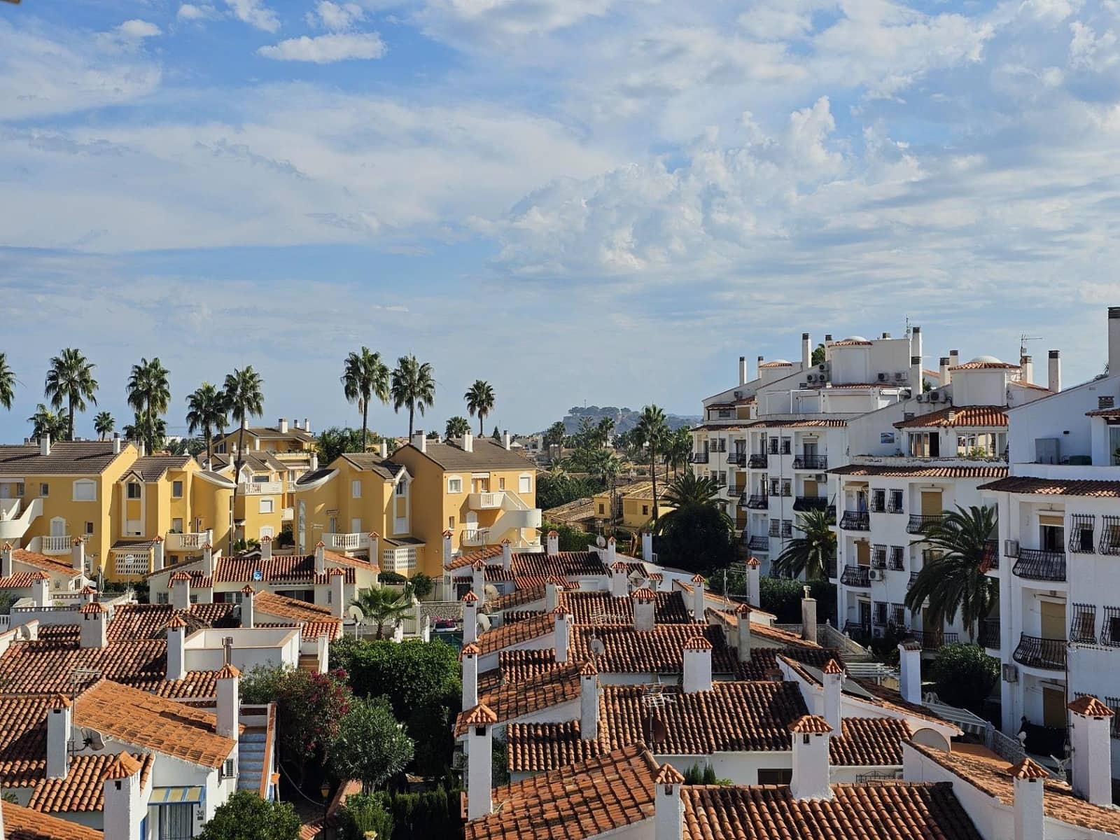 2 slaapkamer Penthouse te koop in Denia met zwembad - € 477.000 (Ref: 9355999)