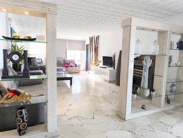 Chalet de 8 habitaciones en Benidorm en venta con piscina garaje - 1.970.000 € (Ref: 9391091)