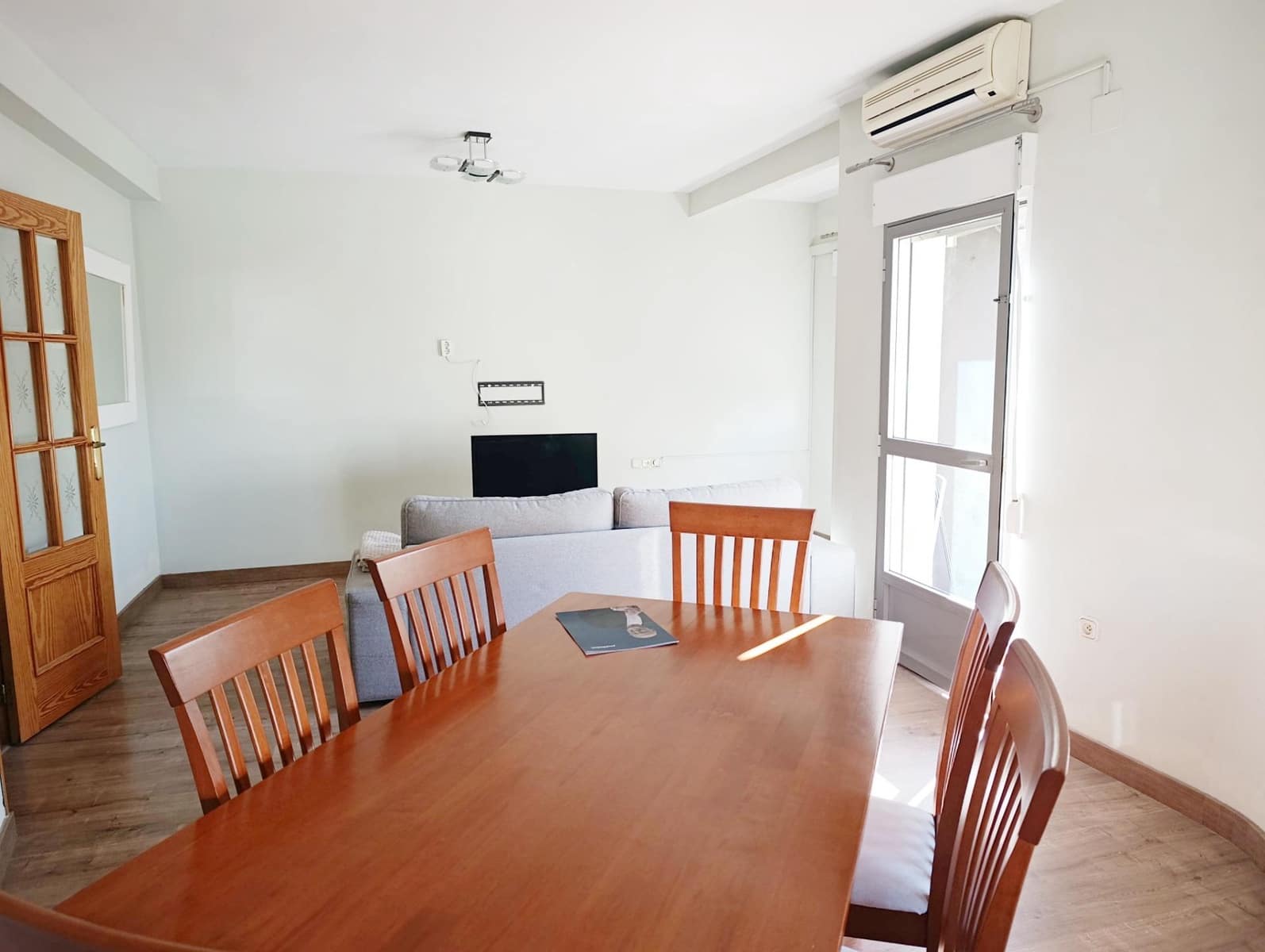 Appartement de 2 chambres à louer à Ondara - 800 € (Ref: 9393313)