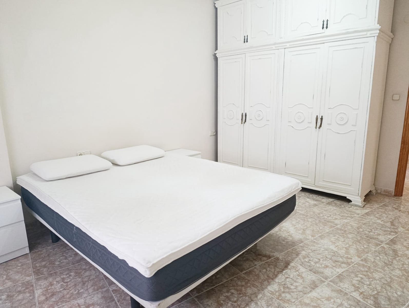 2 bedroom Flat for rent in Ondara - € 800 (Ref: 9393313)