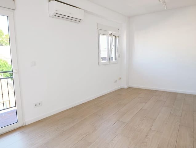 3 slaapkamer Penthouse te huur in Centro Urbano, Dénia - € 1.150 (Ref: 9398639)