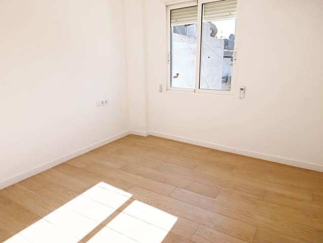 3 slaapkamer Penthouse te huur in Centro Urbano, Dénia - € 1.150 (Ref: 9398639)