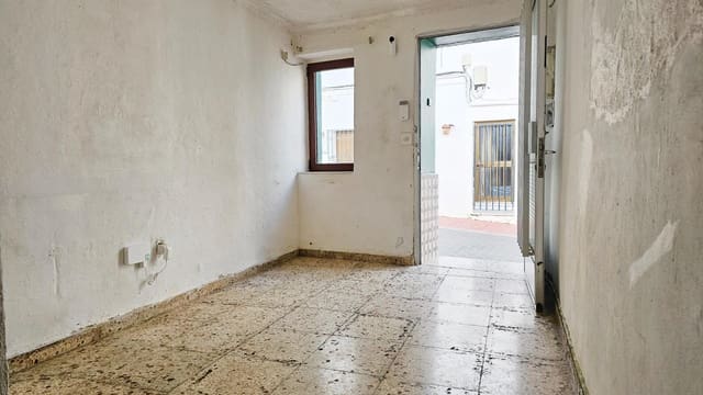 5 bedroom Townhouse for sale in El Puerto, Dénia - € 280,000 (Ref: 9406572)