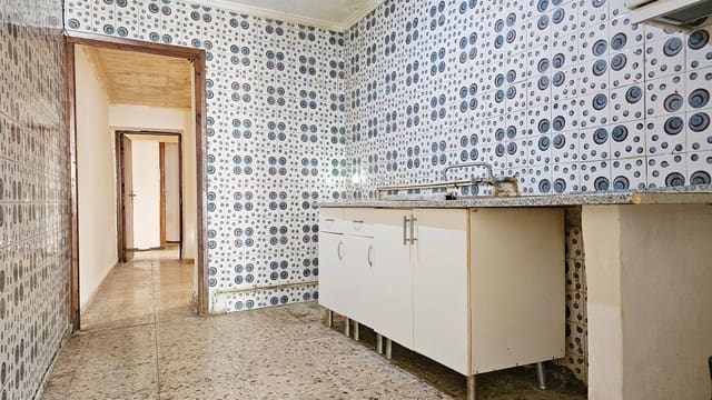 5 bedroom Townhouse for sale in El Puerto, Dénia - € 280,000 (Ref: 9406572)