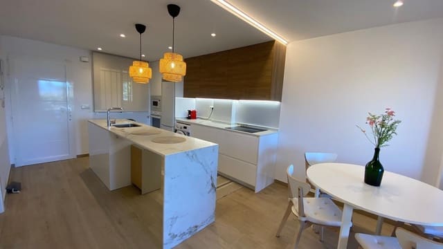 Apartamento de 2 habitaciones en Dénia en venta con piscina - 367.000 € (Ref: 9411173)