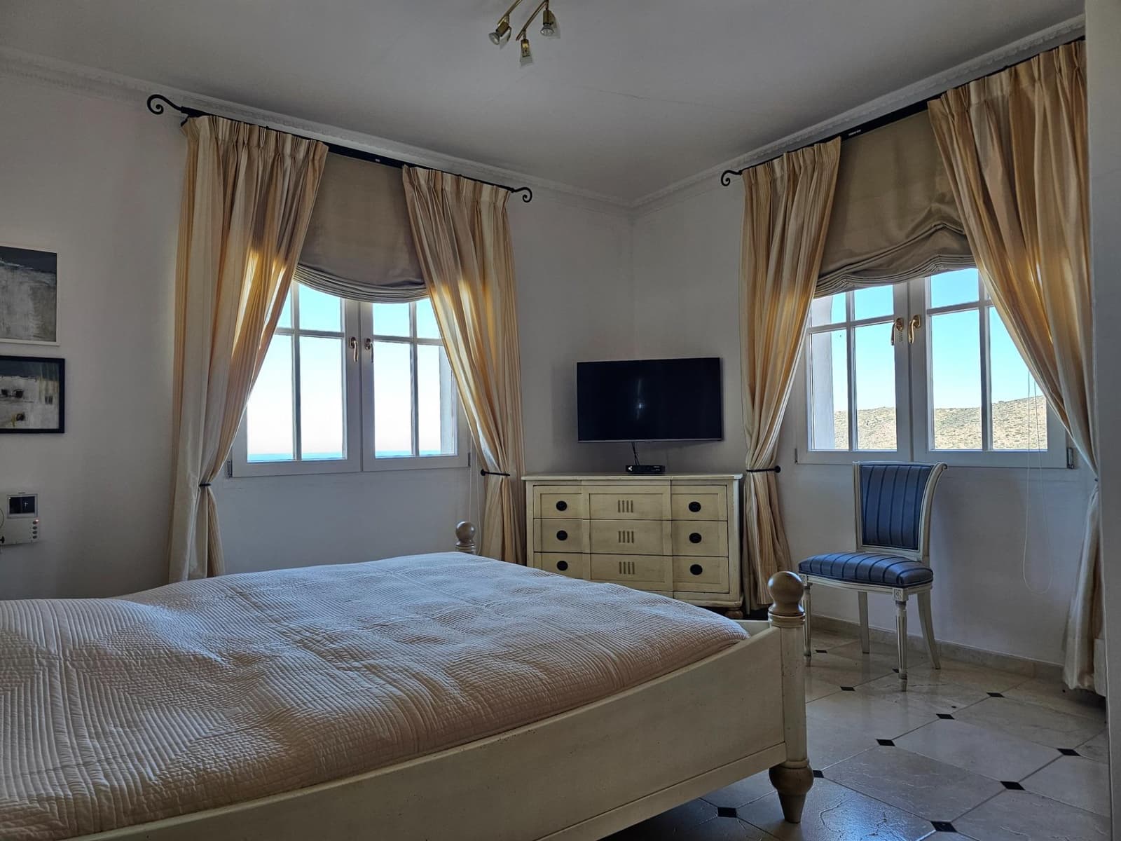 5 Zimmer Villa zu verkaufen in La Sella mit Pool Garage - 1.499.000 € (Ref: 9417976)