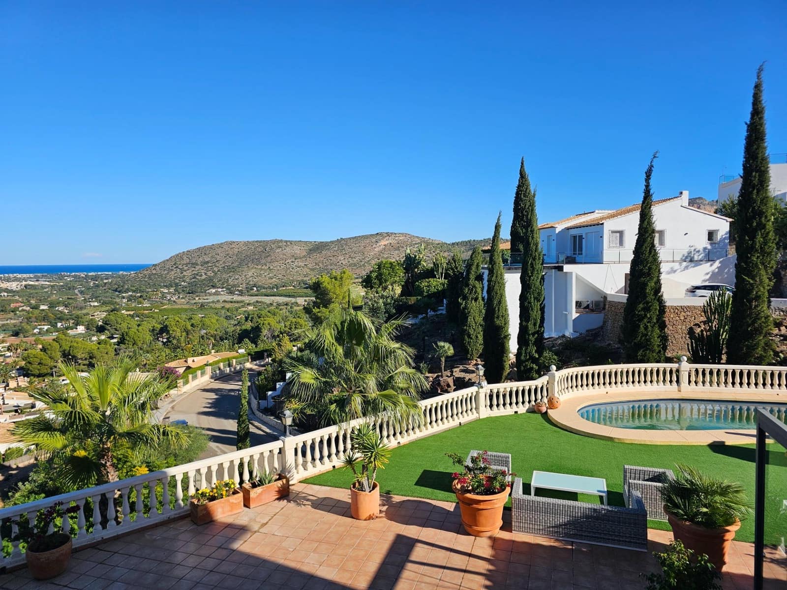 5 Zimmer Villa zu verkaufen in La Sella mit Pool Garage - 1.499.000 € (Ref: 9417976)