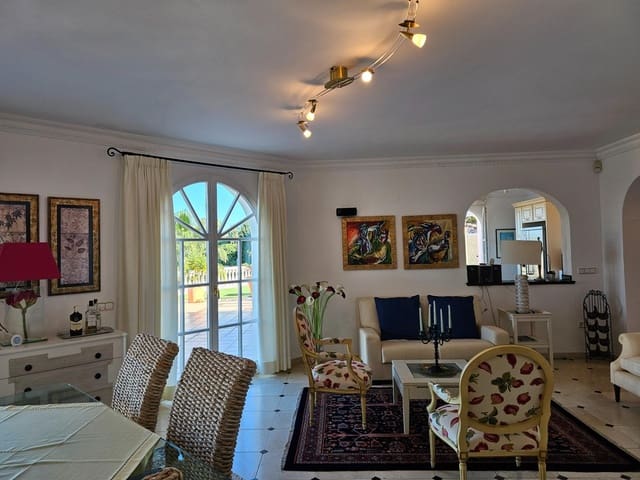 5 Zimmer Villa zu verkaufen in La Sella mit Pool Garage - 1.499.000 € (Ref: 9417976)