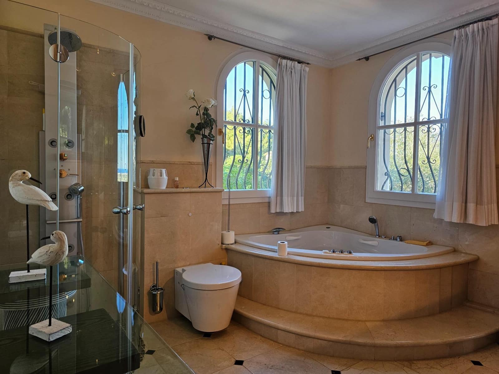 5 bedroom Villa for sale in La Sella with pool garage - € 1,499,000 (Ref: 9417976)