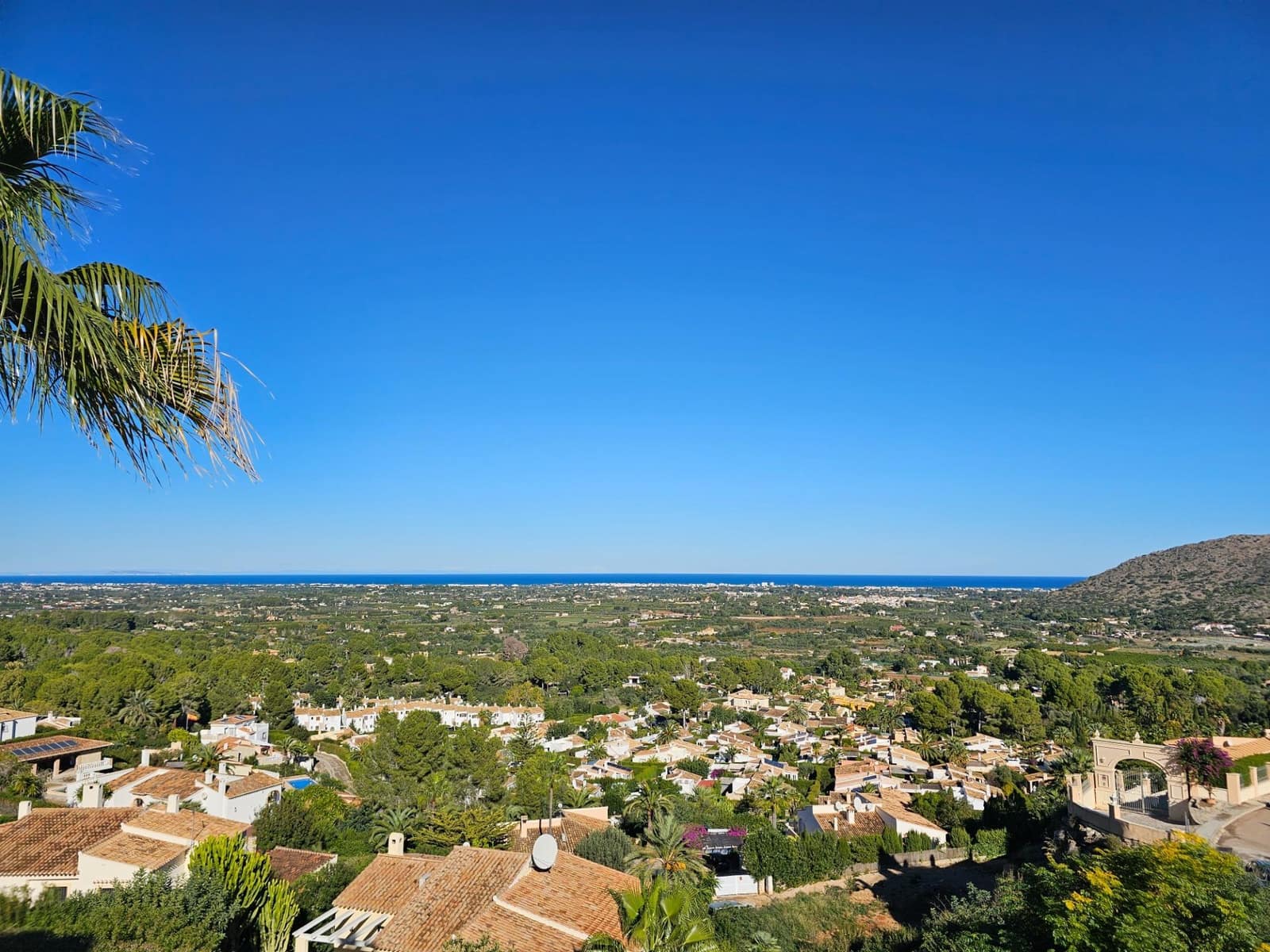 5 bedroom Villa for sale in La Sella with pool garage - € 1,499,000 (Ref: 9417976)