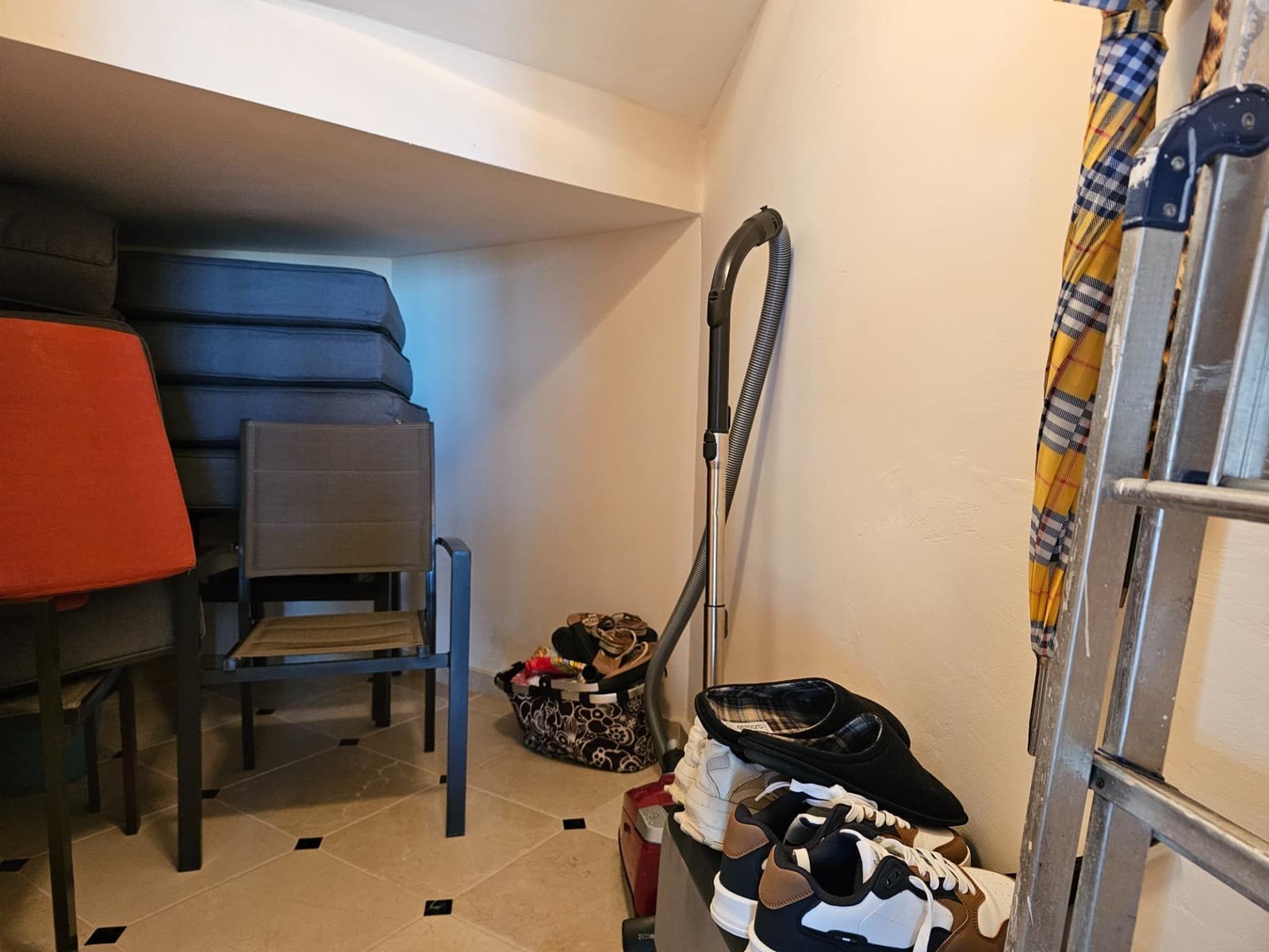 5 slaapkamer Villa te koop in La Sella met zwembad garage - € 1.499.000 (Ref: 9417976)