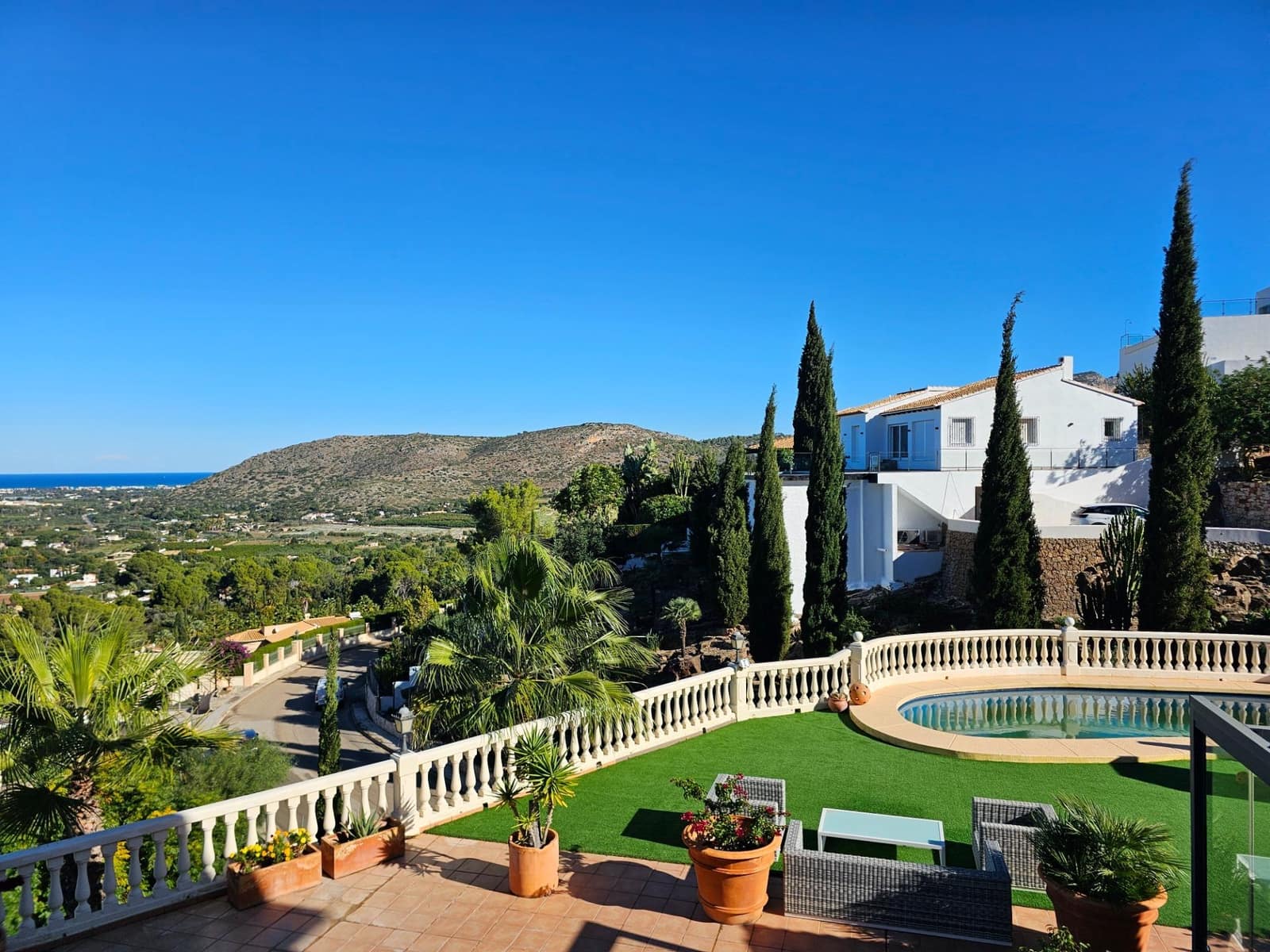 5 bedroom Villa for sale in La Sella with pool garage - € 1,499,000 (Ref: 9417976)
