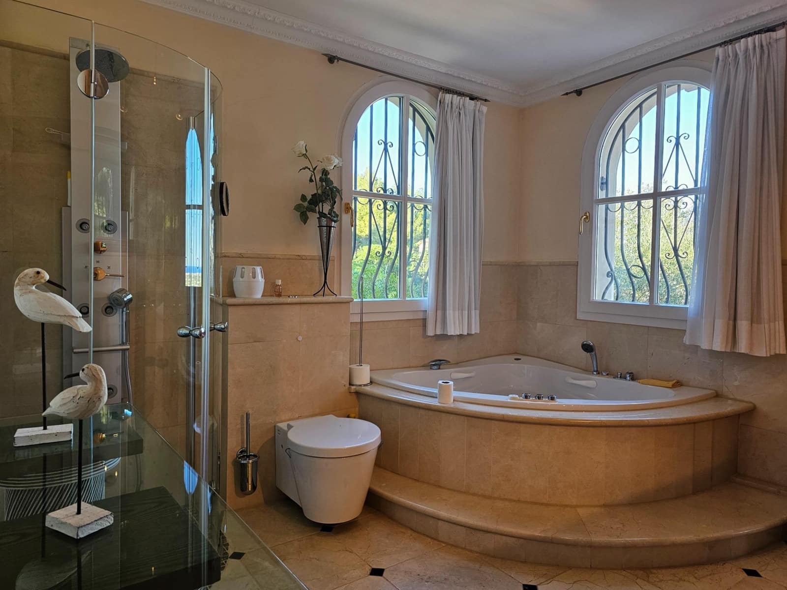 5 bedroom Villa for sale in La Sella with pool garage - € 1,499,000 (Ref: 9417976)