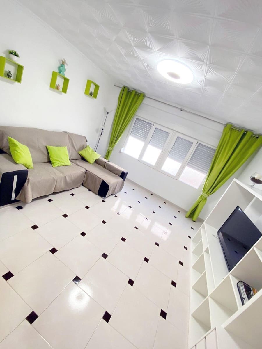 3 bedroom Flat for sale in Denia - € 186,000 (Ref: 9422277)