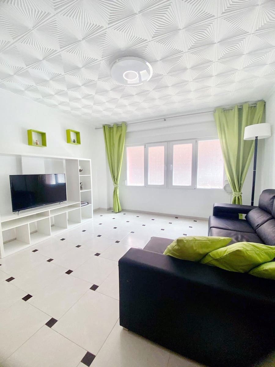Piso de 3 habitaciones en Dénia en venta - 185.000 € (Ref: 9422277)