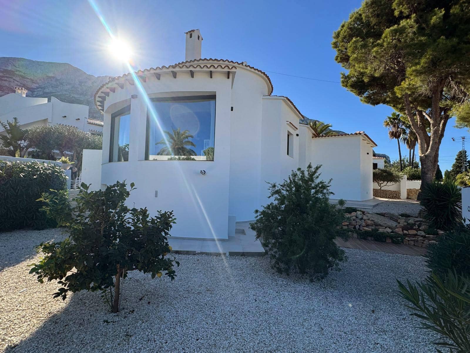 2 bedroom Villa for sale in Denia with pool garage - € 749,000 (Ref: 9422278)