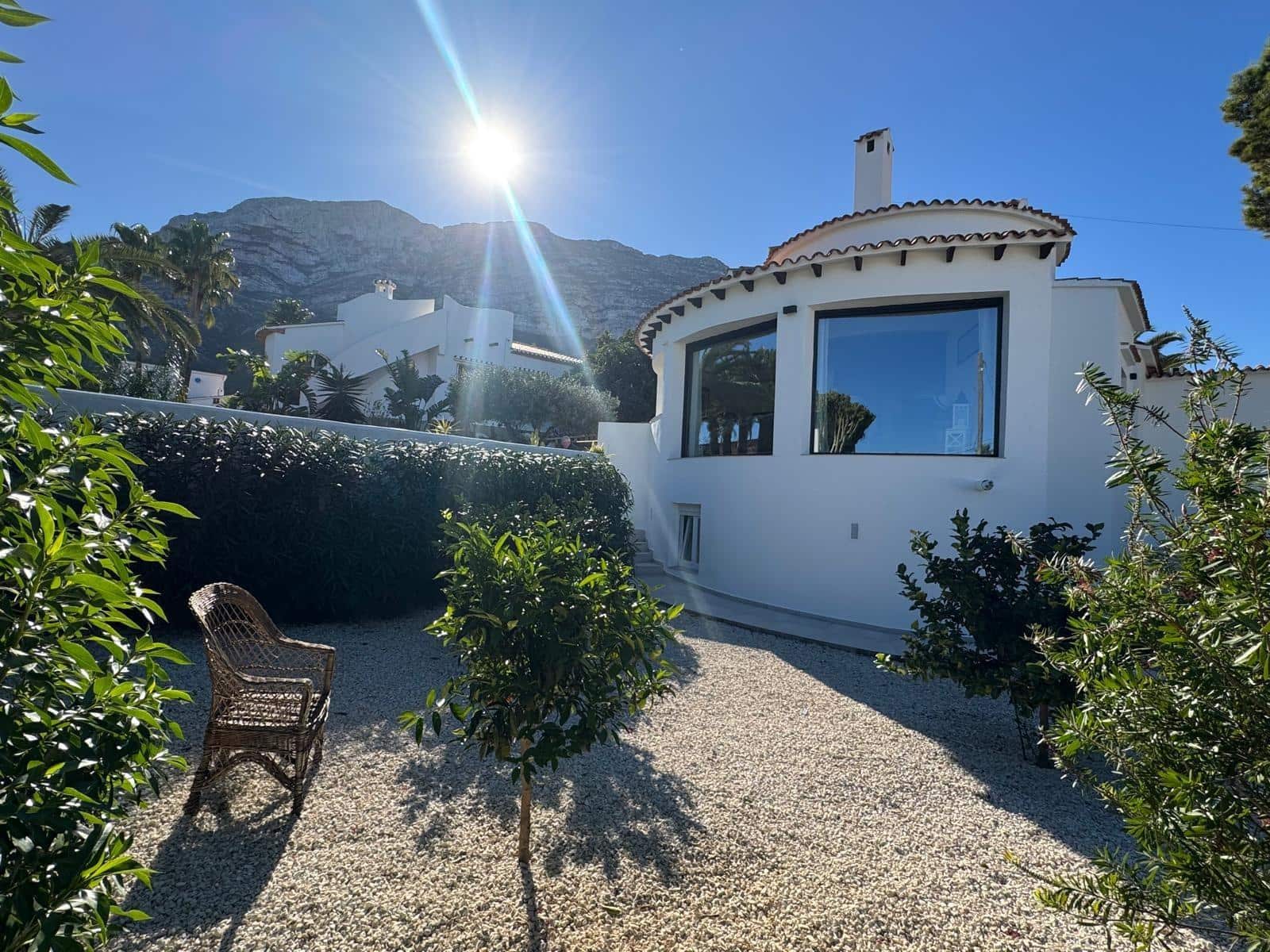 2 bedroom Villa for sale in Denia with pool garage - € 749,000 (Ref: 9422278)