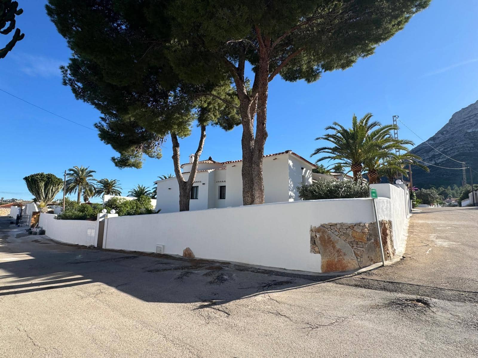 2 chambre Villa/Maison à vendre à Denia avec piscine garage - 699 000 € (Ref: 9422278)