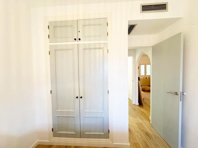 2 quarto Apartamento para venda em El Montgó, Dénia com piscina - 320 000 € (Ref: 9431002)