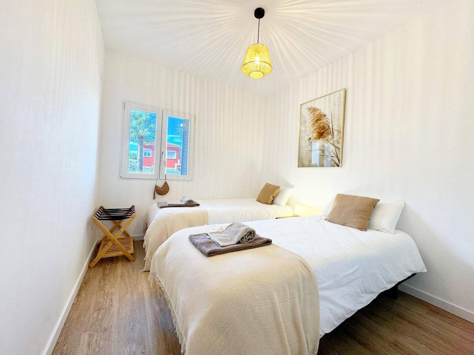 2 bedroom Apartment for sale in Denia with pool - € 320,000 (Ref: 9431002)