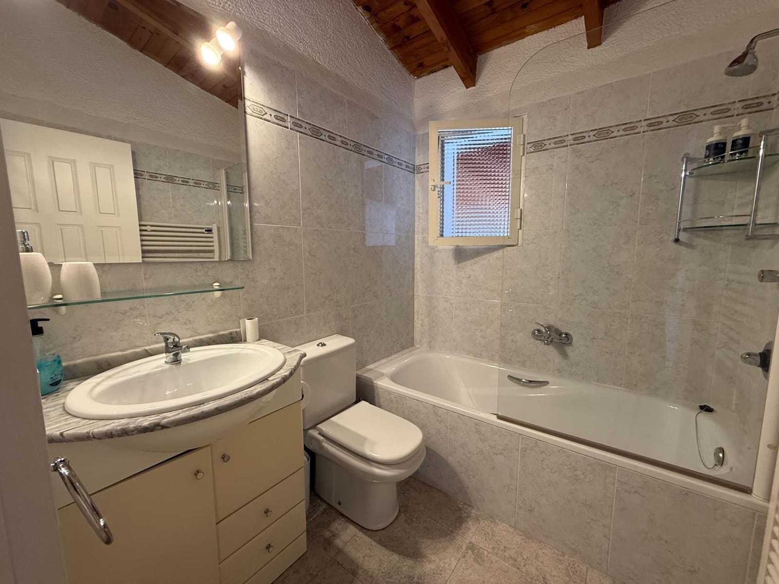 3 sypialnia Willa na sprzedaż w Denia z basenem garażem - 485 000 € (Ref: 9431003)