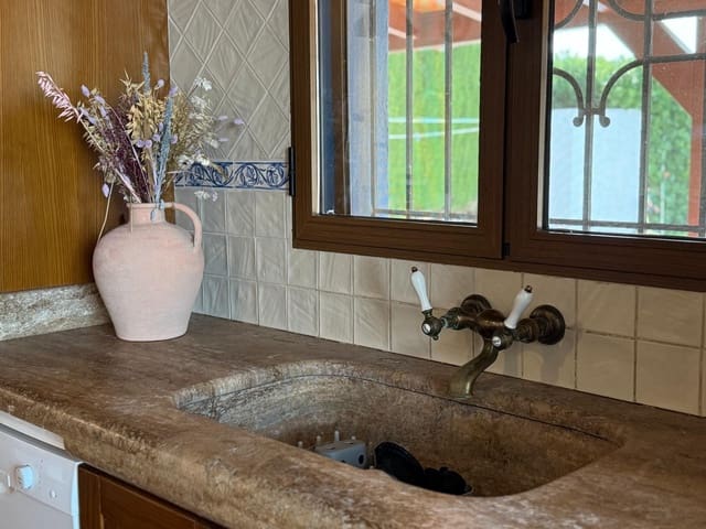 6 soveværelse Finca/Landehus til salg i Pedreguer med swimmingpool garage - € 985.000 (Ref: 9431004)