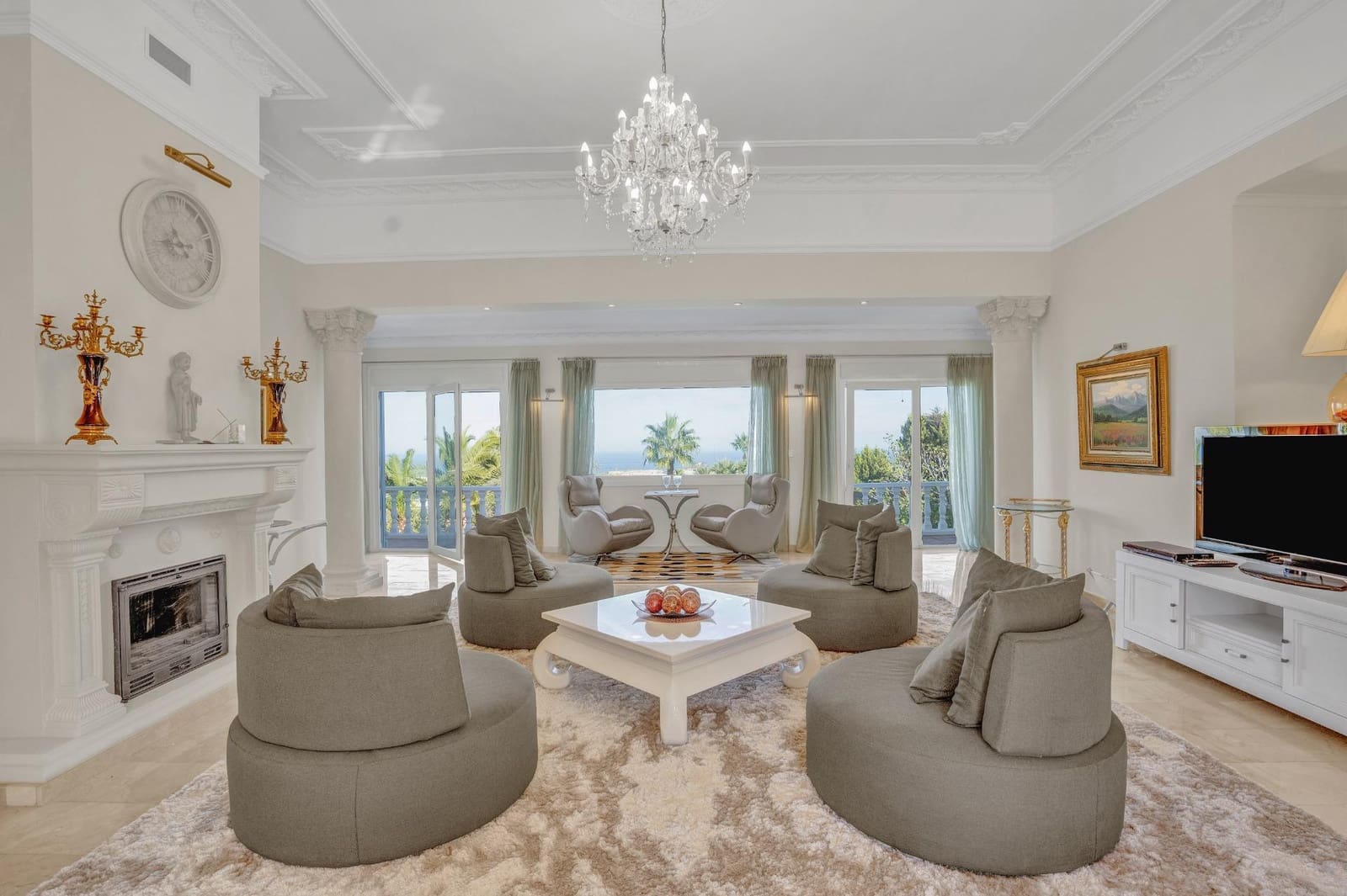 6 bedroom Villa for sale in Denia with pool garage - € 1,290,000 (Ref: 9431005)