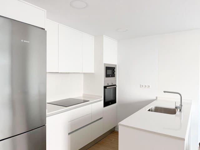 2 quarto Apartamento para arrendar em El Puerto, Dénia com piscina - 1 100 € (Ref: 9437569)