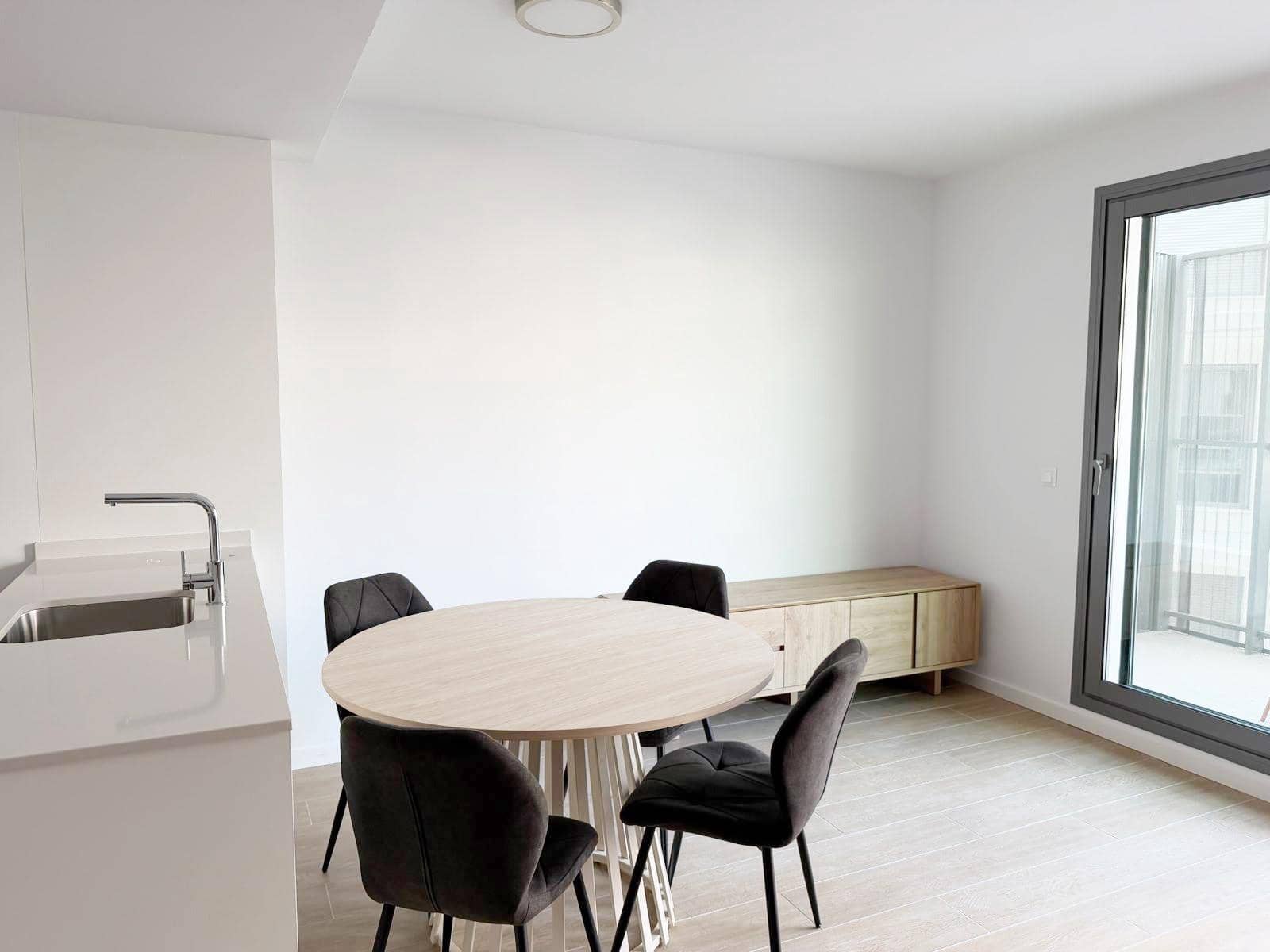 2 sovrum Lägenhet att hyra i Denia med pool - 1 100 € (Ref: 9437569)