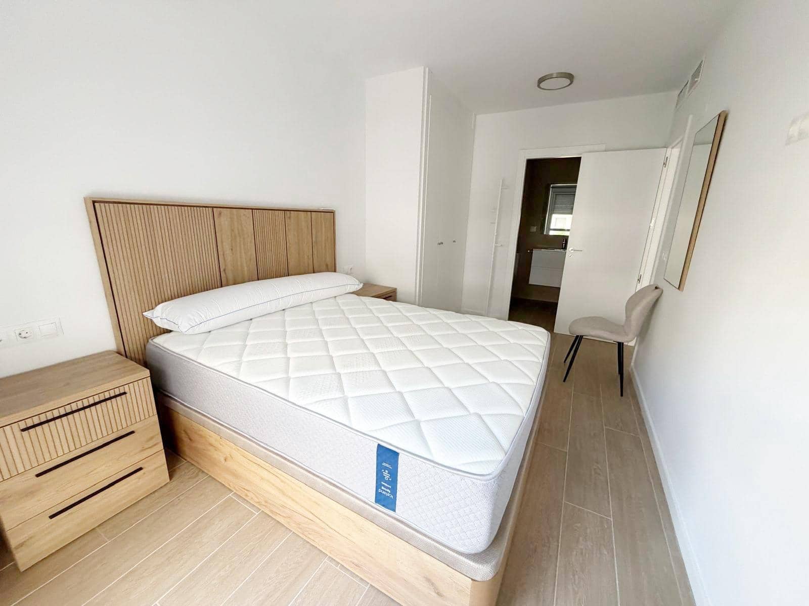 2 sovrum Lägenhet att hyra i Denia med pool - 1 100 € (Ref: 9437569)