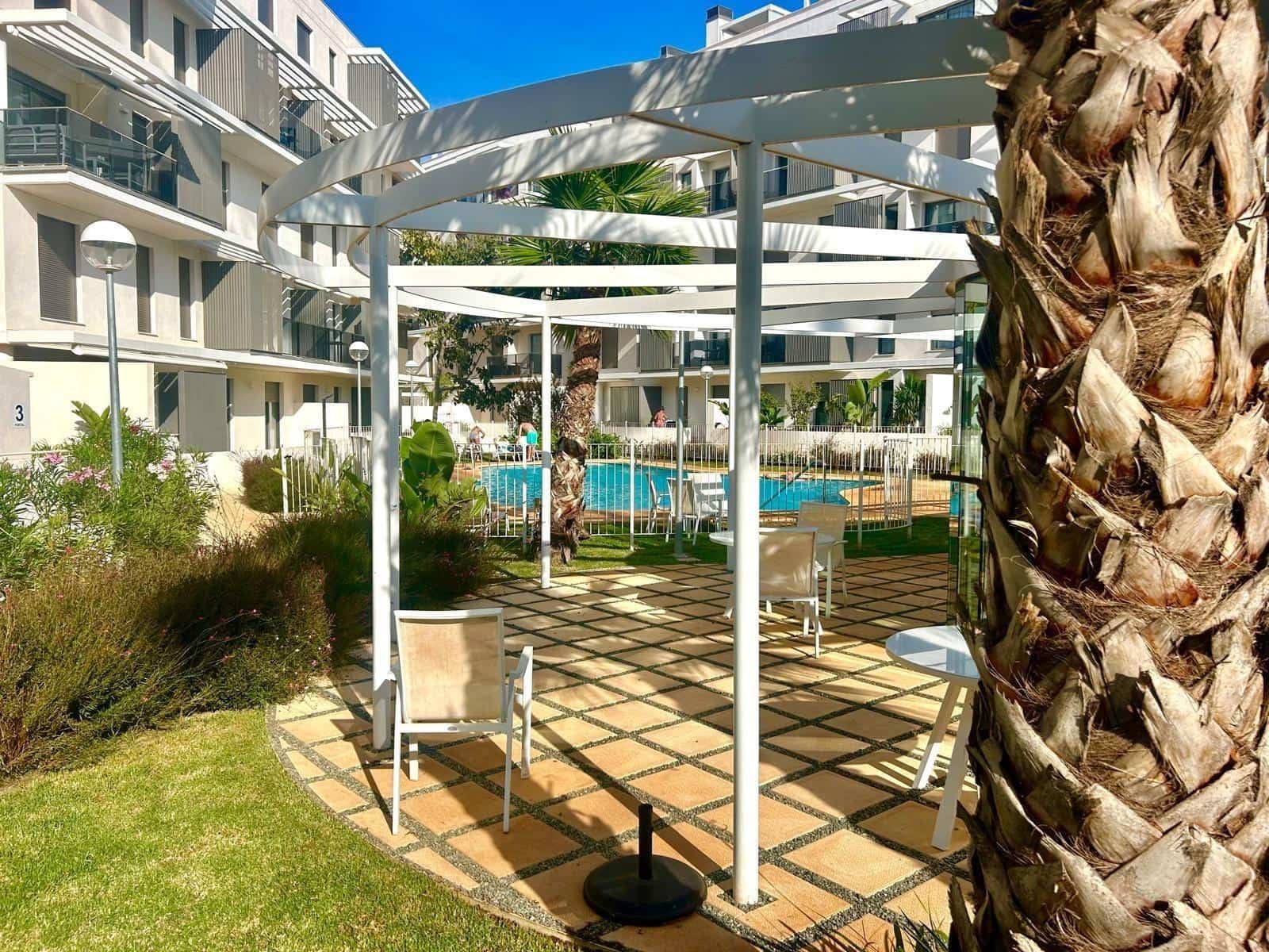 2 sovrum Lägenhet att hyra i Denia med pool - 1 100 € (Ref: 9437569)