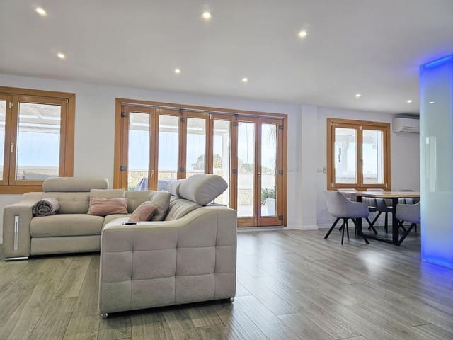 3 soveværelse Penthouse til salg i Centro Urbano, Dénia med garage - € 720.000 (Ref: 9446598)