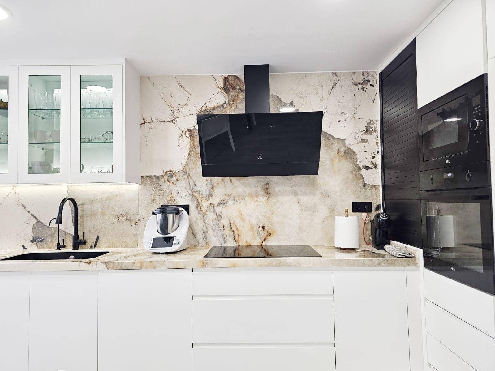 3 bedroom Penthouse for sale in Denia with garage - € 720,000 (Ref: 9446598)