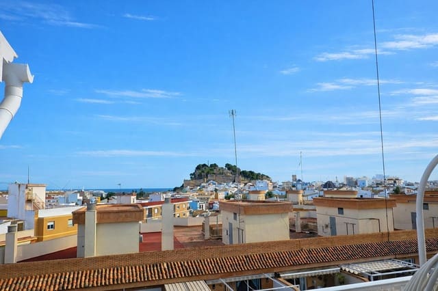 3 makuuhuone Kattohuoneisto myytävänä paikassa Centro Urbano, Dénia mukana 
autotalli - 699 000 € (Ref: 9446598)