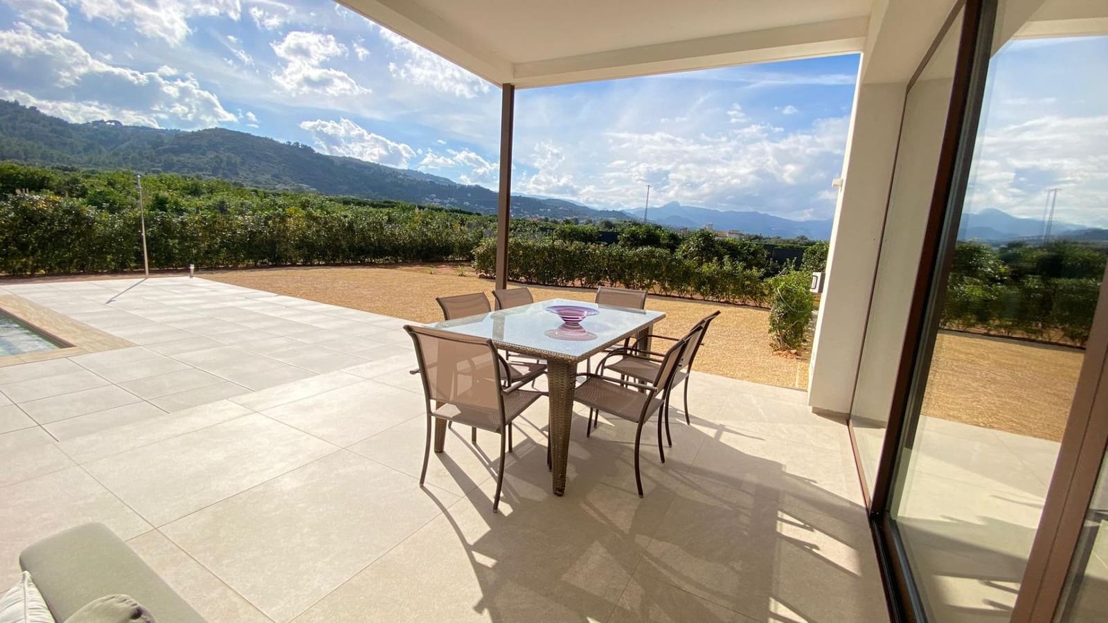 3 bedroom Villa for sale in Beniarbeig with pool garage - € 875,000 (Ref: 9450394)