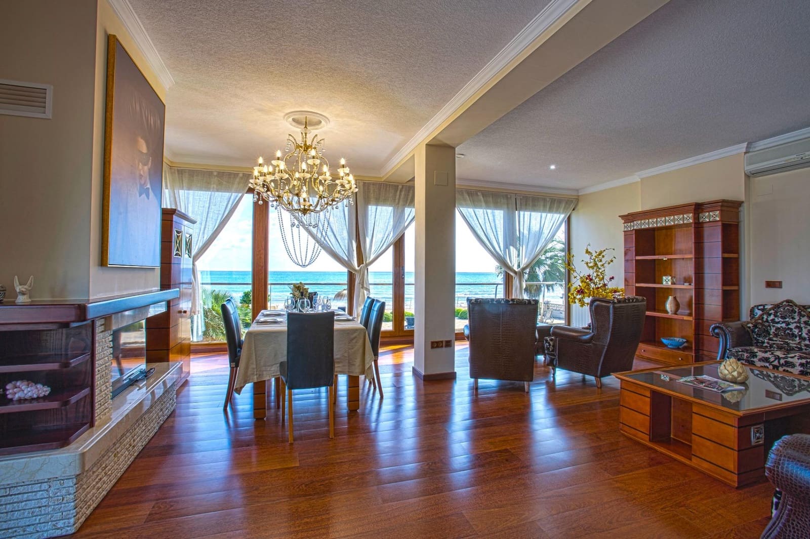 5 bedroom Villa for sale in Denia with pool garage - € 2,000,000 (Ref: 9450396)