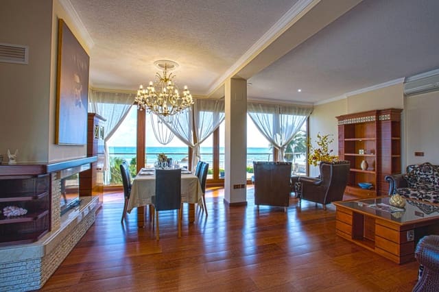 5 sypialnia Willa na sprzedaż w Dénia z basenem garażem - 2 000 000 € (Ref: 9450396)