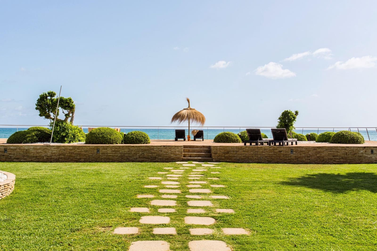 5 bedroom Villa for sale in Denia with pool garage - € 2,000,000 (Ref: 9450396)